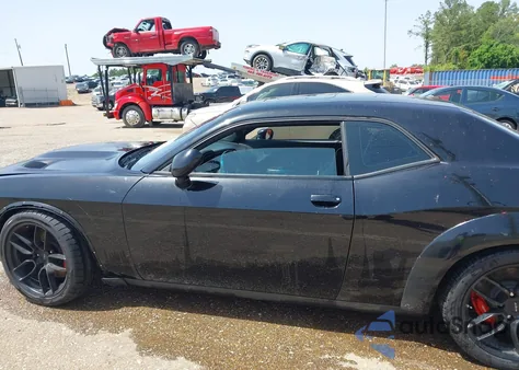 2016 Dodge Challenger z USA, uszkodzony, nr VIN 2C3CDZC93GH124578